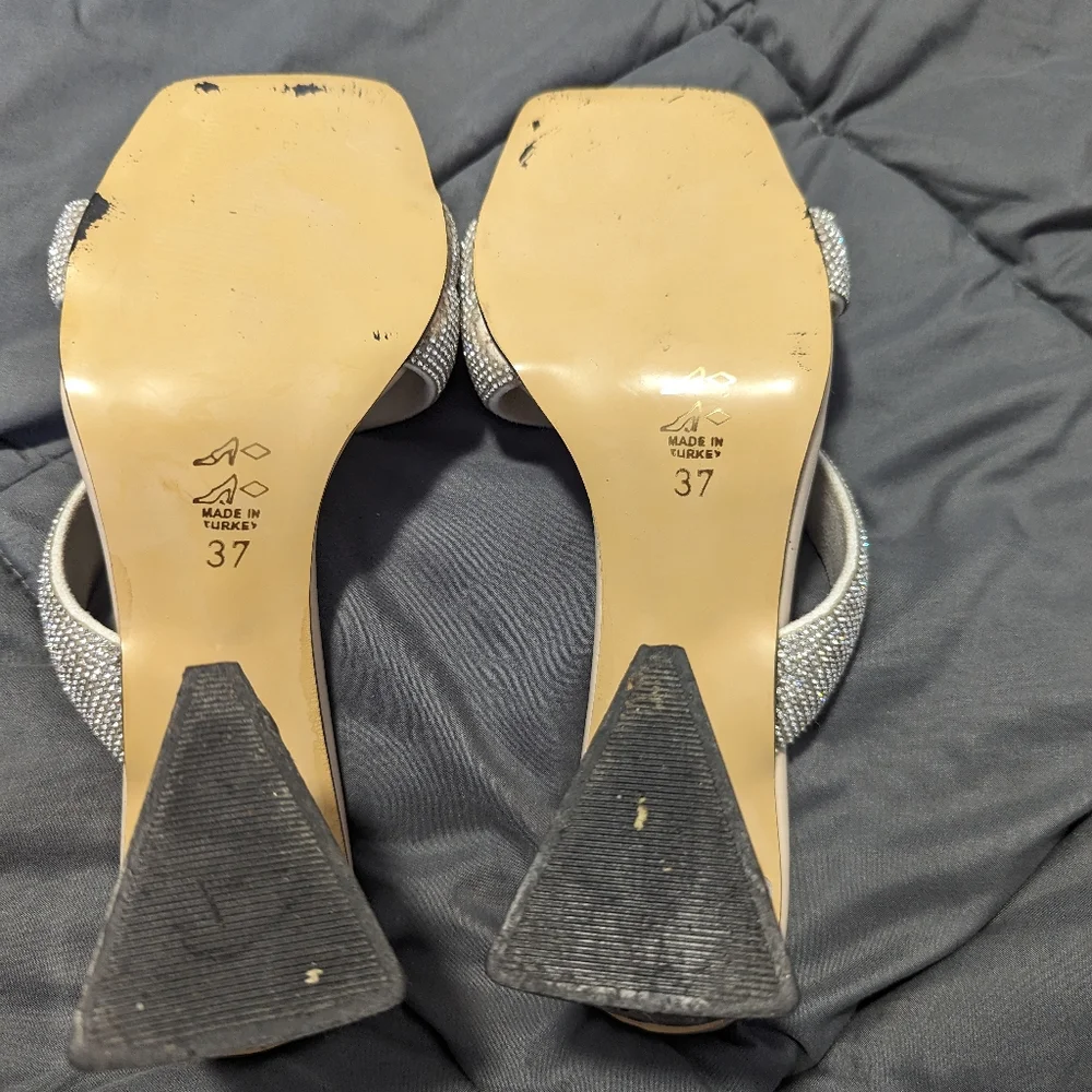 Rovigo rhinestone strap heels 3 inch Sz:37 6.5 US. Made in Turkey - Picture 3 of 6